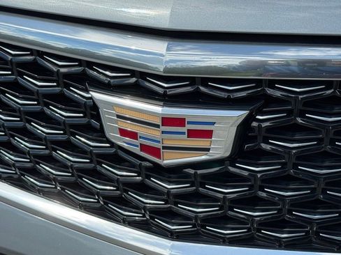 Certified 2024 Cadillac XT4 Premium Luxury image 8