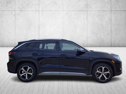 New 2025 Volkswagen Tiguan SE