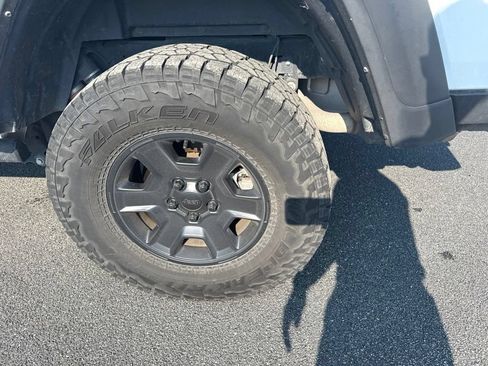 Used 2021 Jeep Gladiator Mojave w/ Cold Weather Group AWD/4WD image 6