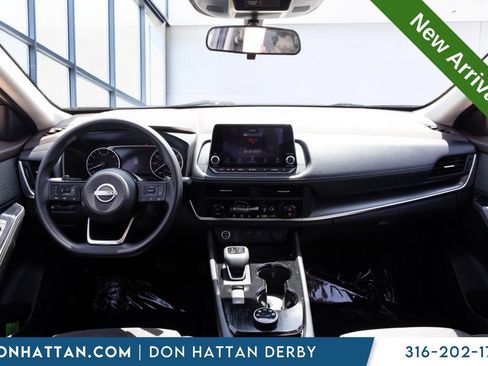 Used 2023 Nissan Rogue SV AWD/4WD image 3