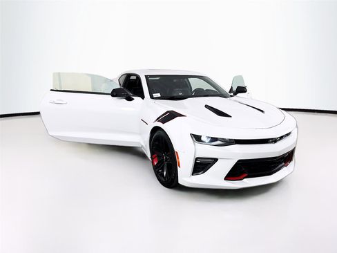 Used 2018 Chevrolet Camaro SS w/ Redline Edition image 16