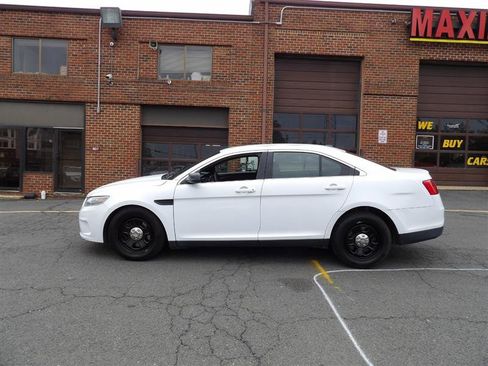 Used 2017 Ford Taurus Police Interceptor w/ Ready For The Road Package image 4