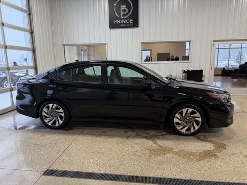 Used 2023 Subaru Legacy Limited image 40