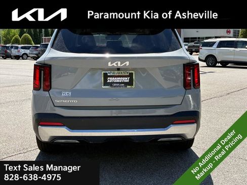 New 2026 Kia Sorento S FWD image 5