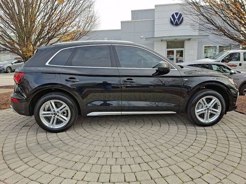 Used 2023 Audi Q5 e Premium Plus w/ Premium Plus Package image 8