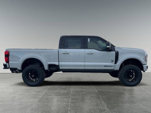 New 2026 Ford F250 XLT w/ XLT Premium Package AWD/4WD image 5