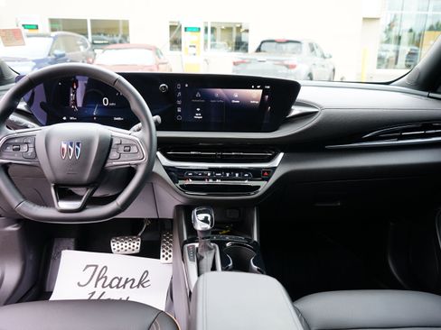 Used 2024 Buick Envista Avenir image 18