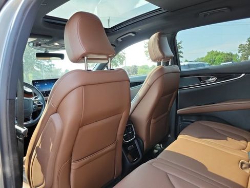 Used 2023 Lincoln Nautilus Reserve AWD/4WD image 25