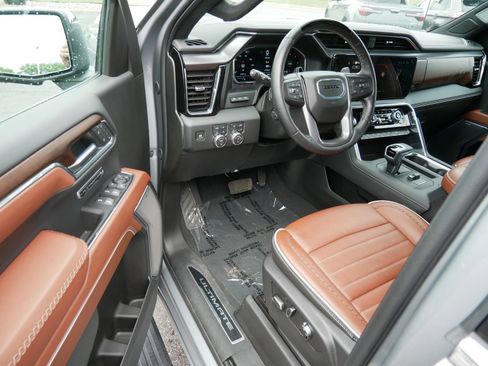Used 2025 GMC Sierra 1500 Denali Ultimate AWD/4WD image 10