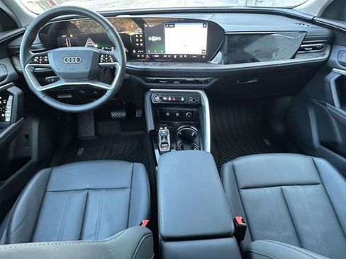 Certified 2025 Audi Q5 Premium Plus w/ Premium Plus AWD/4WD image 16