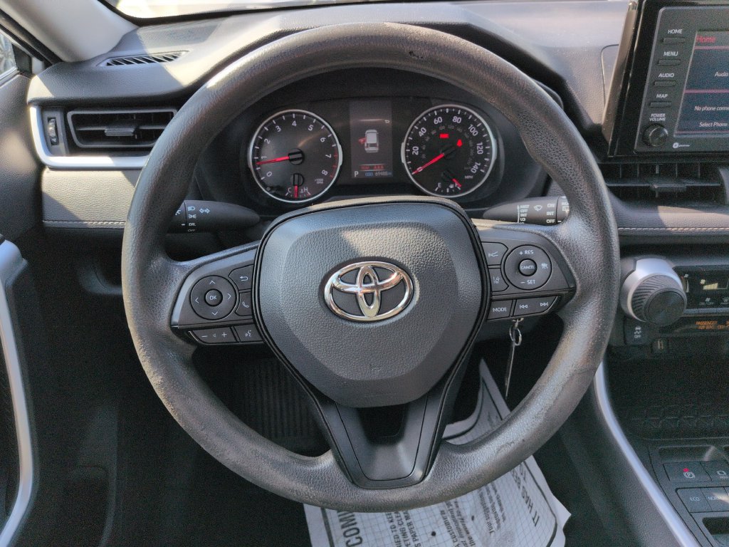 Used 2022 Toyota RAV4 LE FWD image 14