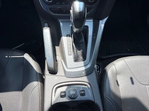 Used 2012 Ford Focus Titanium FWD image 23