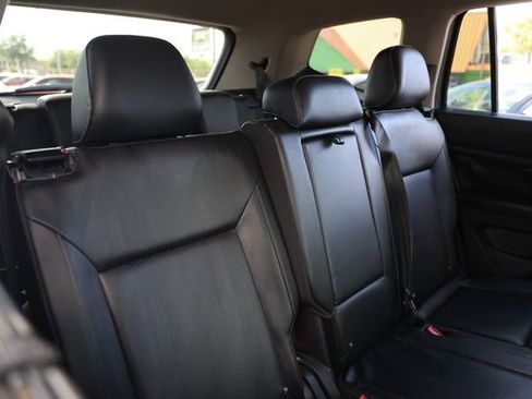 Used 2018 Volkswagen Atlas SE FWD image 17