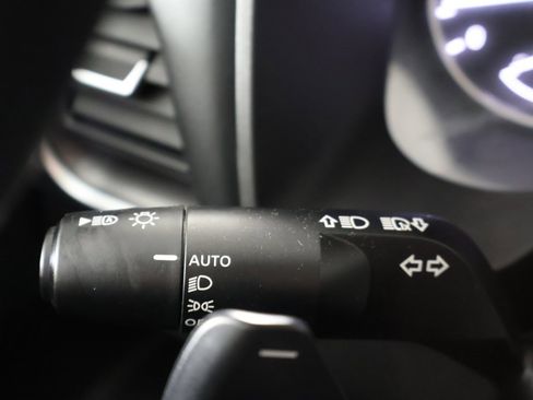 Used 2024 Nissan Rogue SV image 38