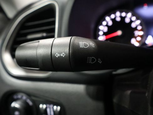 Used 2022 Jeep Renegade Latitude image 35