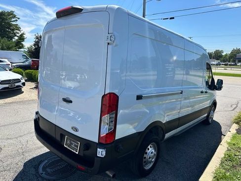 Used 2025 Ford Transit 250 148 Medium Roof Extended AWD w/ Load Area Protection Package image 5