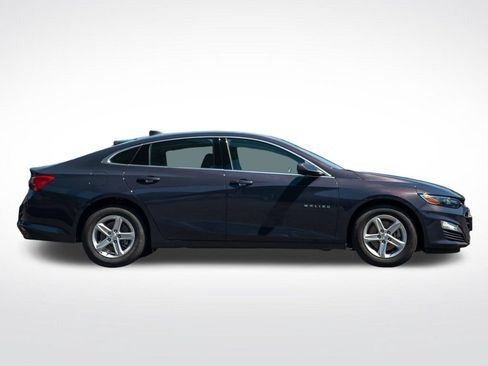 New 2025 Chevrolet Malibu LS FWD image 5