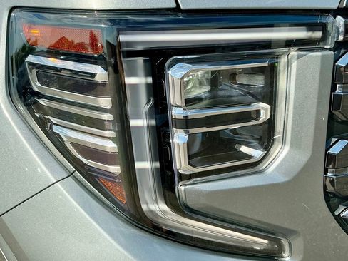 Used 2024 GMC Sierra 1500 Denali Ultimate AWD/4WD image 8