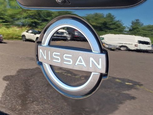 Certified 2024 Nissan Titan SV w/ SV Convenience Package image 30