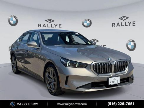 Certified 2026 BMW 530i xDrive w/ Premium Package AWD/4WD image 1
