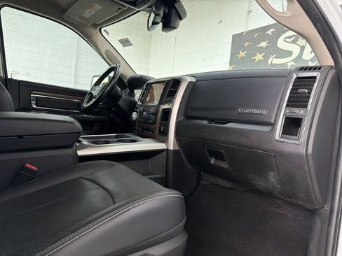 Used 2017 RAM 1500 Laramie w/ Convenience Group image 33