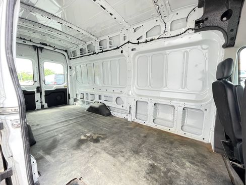 Used 2021 Ford Transit 250 148 High Roof Extended RWD image 27
