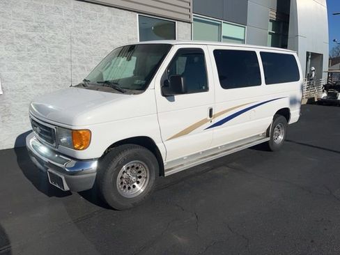 Used 2006 Ford E-250 and Econoline 250 image 1