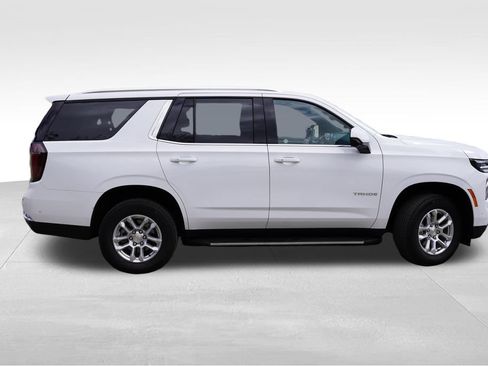 Certified 2025 Chevrolet Tahoe LT AWD/4WD image 3