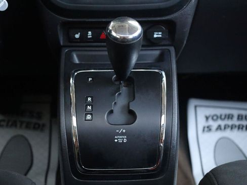 Used 2013 Jeep Patriot Latitude w/ Sun/Sound Group AWD/4WD image 36