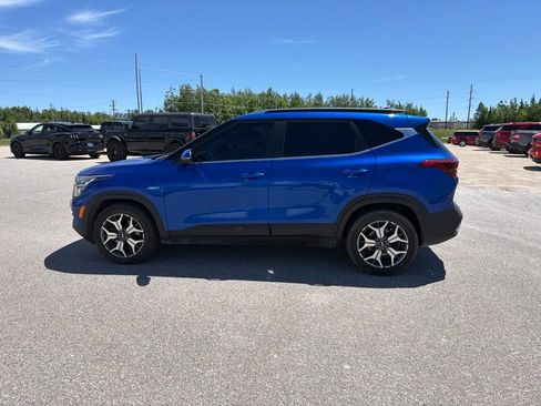 Used 2021 Kia Seltos EX AWD/4WD image 5