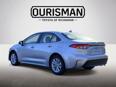 Used 2026 Toyota Corolla LE image 21