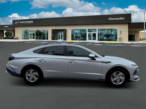 New 2026 Hyundai Sonata SE image 9