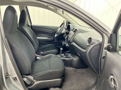 Used 2014 Nissan Versa S FWD image 20
