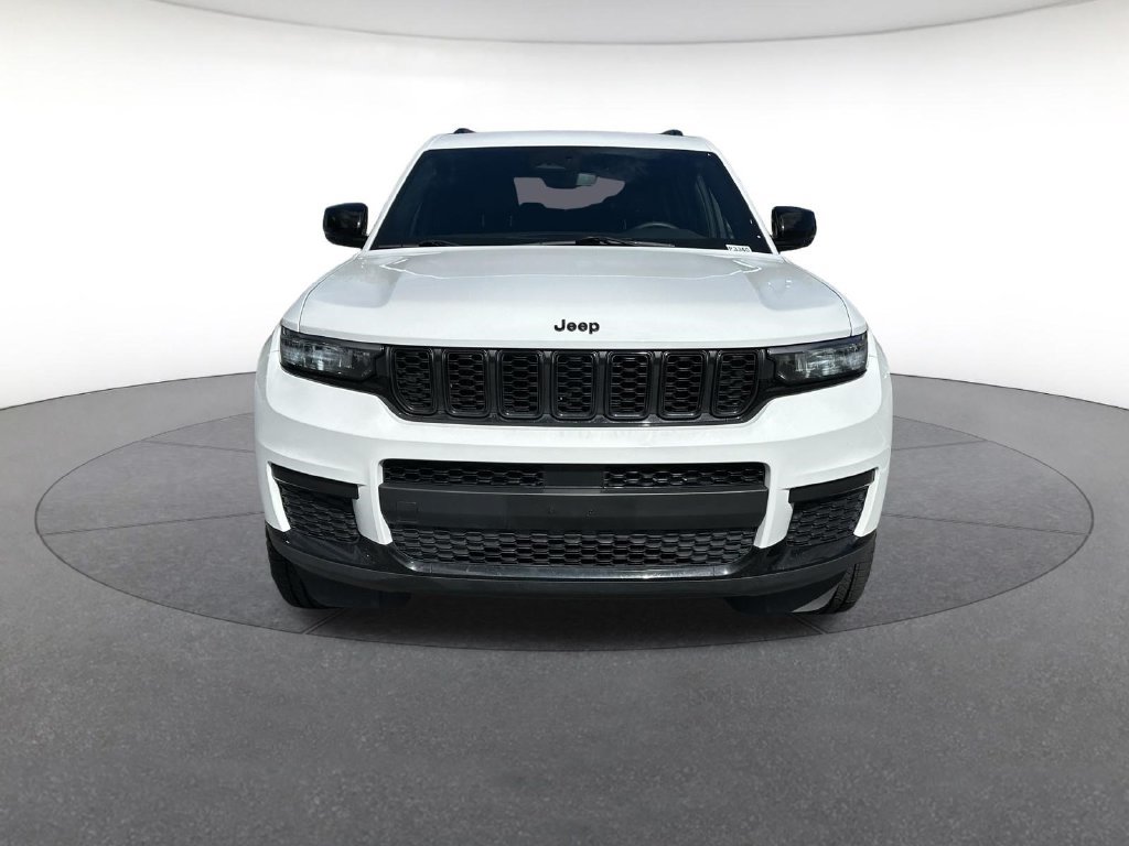 Used 2023 Jeep Grand Cherokee L Laredo AWD/4WD image 9