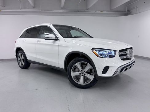 Certified 2022 Mercedes-Benz GLC 300 4MATIC image 9
