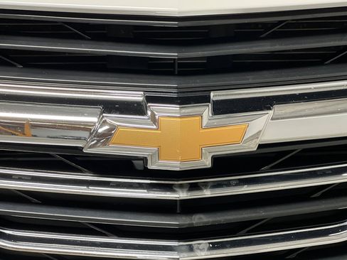 Used 2024 Chevrolet Malibu LT image 38