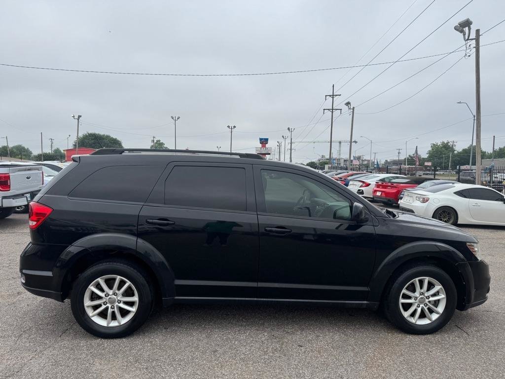 Used 2017 Dodge Journey SXT w/ Premium Group FWD image 7