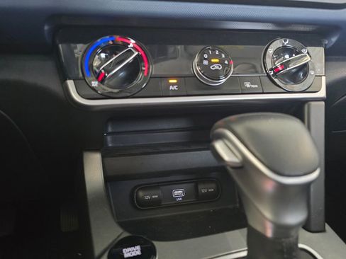 Used 2023 Kia Seltos S FWD image 16