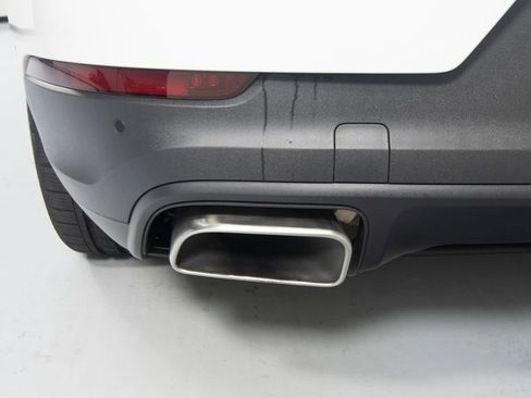 Certified 2026 Porsche Cayenne E-Hybrid Coupe AWD/4WD image 44