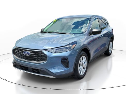Used 2024 Ford Escape Active FWD image 3