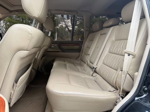 Used 2002 Lexus LX 470 4WD image 14