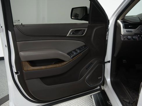 Used 2019 GMC Yukon XL Denali w/ Denali Ultimate Package image 27