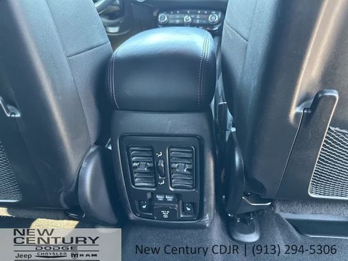 Used 2022 Dodge Durango R/T w/ Blacktop Package image 14