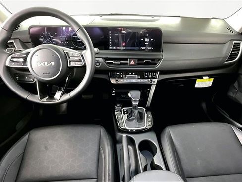 Certified 2026 Kia Seltos EX w/ EX Sunroof Package image 7