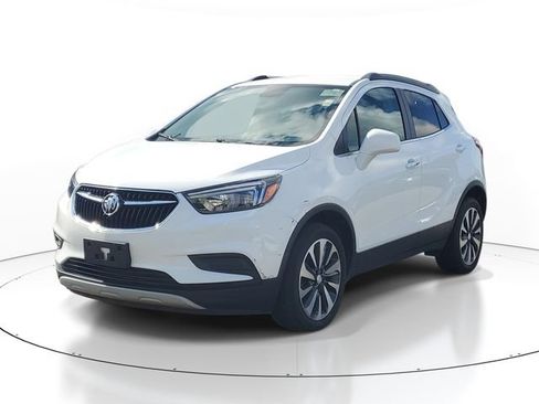 Used 2021 Buick Encore Preferred FWD image 2