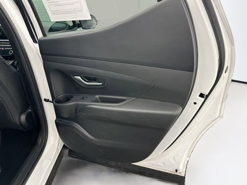Used 2025 Hyundai Santa Cruz SEL AWD/4WD image 31