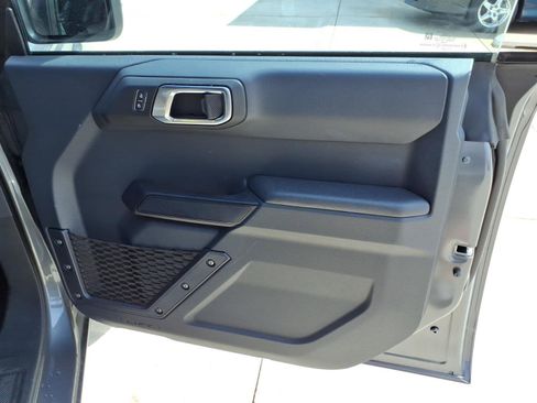 Used 2025 Ford Bronco Big Bend image 18