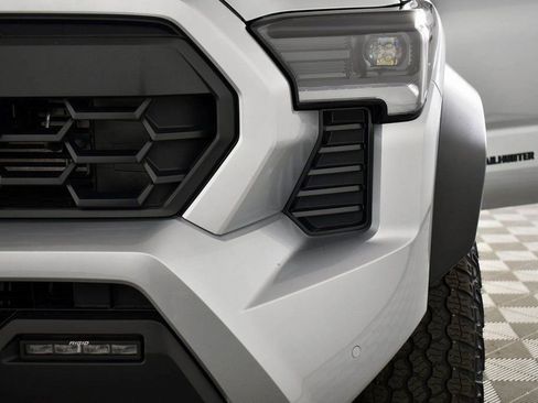 New 2025 Toyota Tacoma 4x4 Double Cab Hybrid image 3