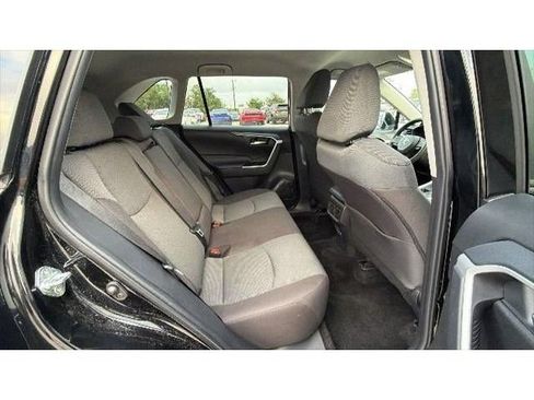 Certified 2025 Toyota RAV4 XLE FWD image 37