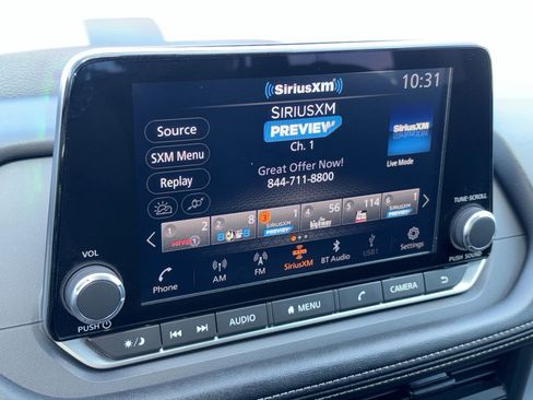 Used 2024 Nissan Rogue S AWD/4WD image 12